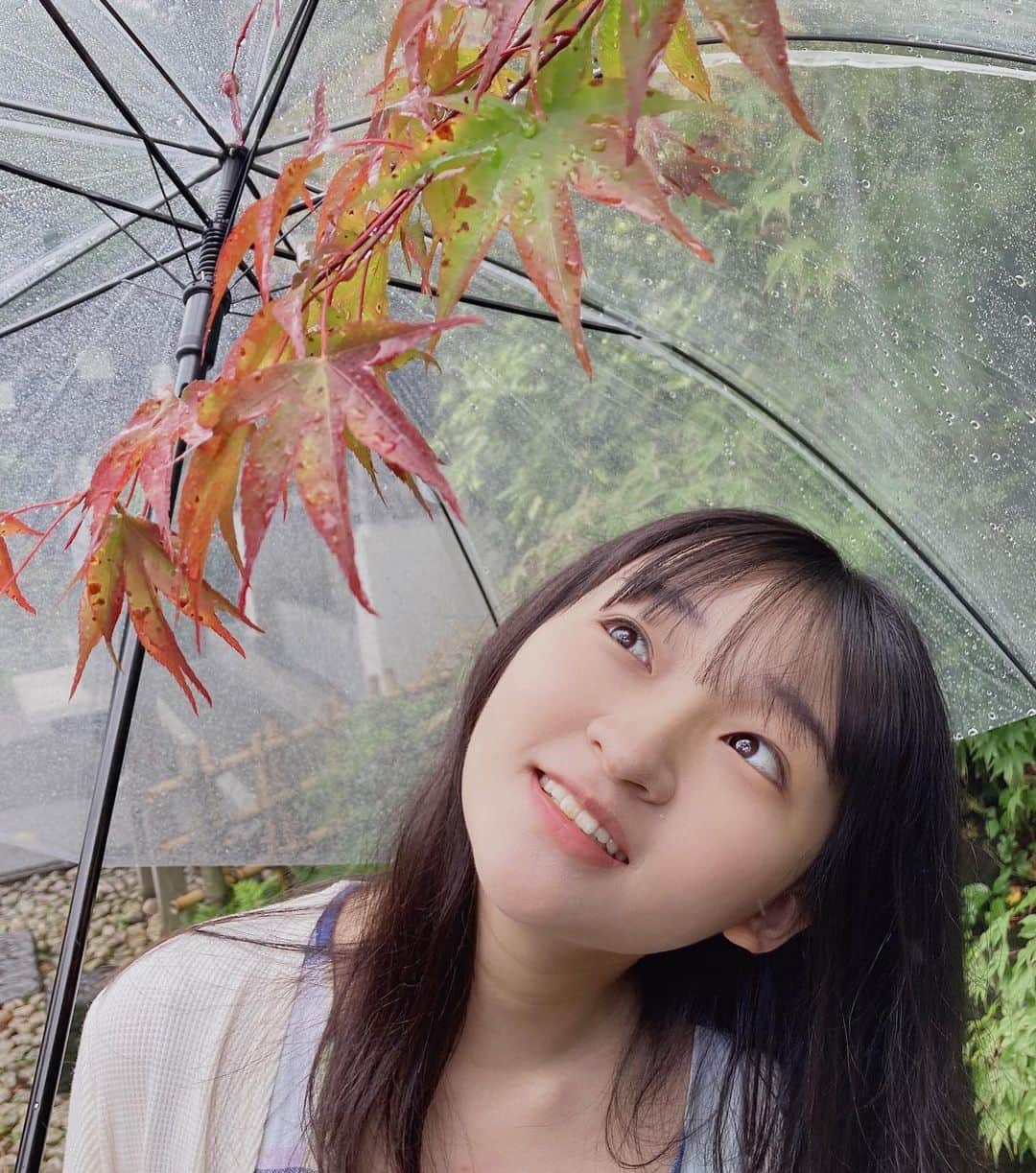 前野えまさんのインスタグラム写真 - (前野えまInstagram)「雨なのでのんびり過ごしています☔️ ・ ・ #雨 #雨の日 #週末の過ごし方 #のんびり休日 #ポートレート   #rain #rainyday #weekend  #followme #tagsforlikes #tflers #tagsforlikesapp #actress #actor #girl #photography #portrait #portraitphotography #daily_phot_jpn #japan_daytime_view」7月4日 9時43分 - maeno_ema