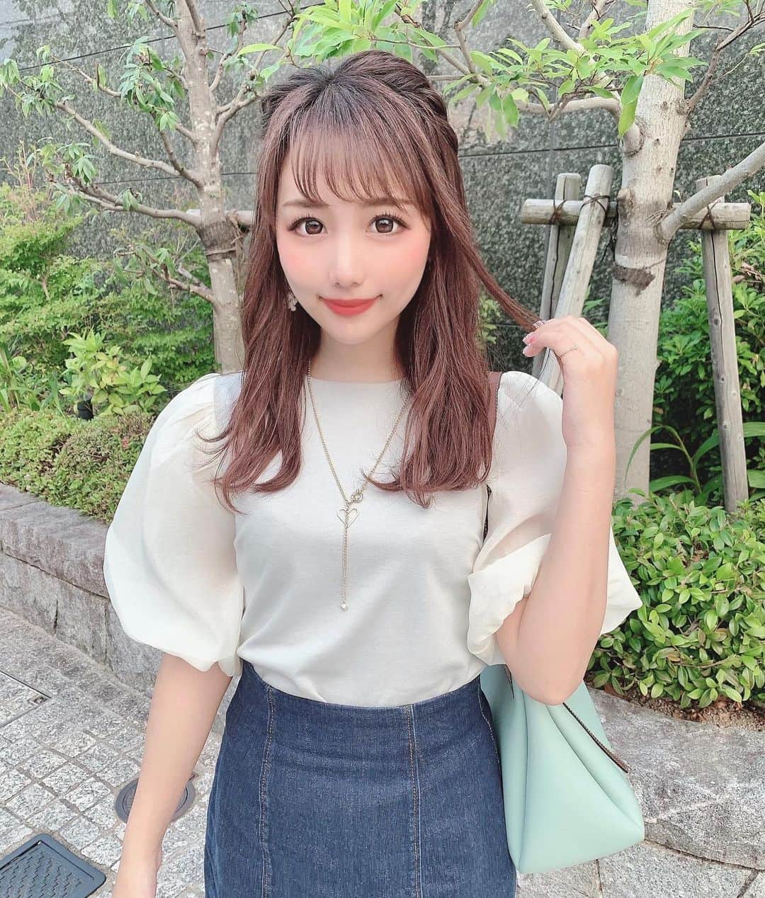 のインスタグラム：「⋆  @beradiance_official コーディネート❥  #beradience #ootd #fashion #instafood #instagram  #hairstyle #outfit #code #instafashion  #ファッション #撮影 #ヘアスタイル #ヘア  #コーディネート #コーデ #今日の服」