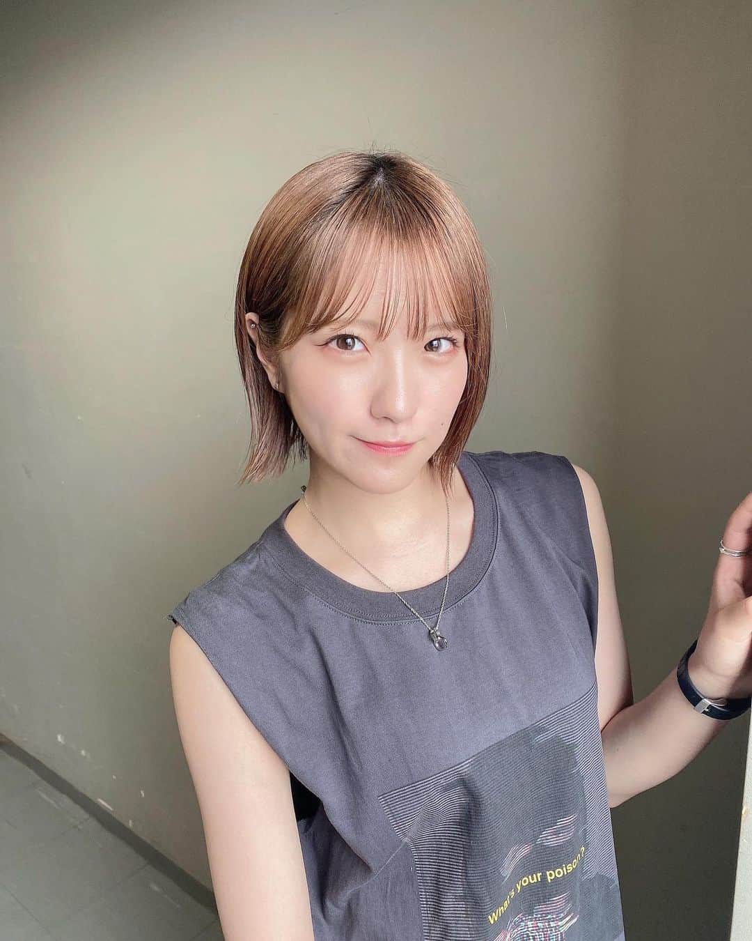 小嶋花梨さんのインスタグラム写真 小嶋花梨instagram オンラインお話会ありがとうございました この形のtシャツ好きなんです 7月4日 21時17分 Nmb Kojima 48