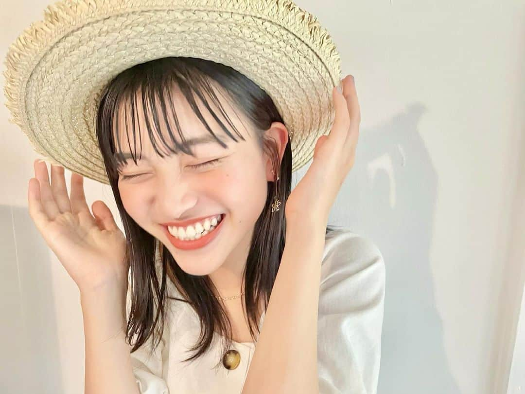 広瀬まのか︎さんのインスタグラム写真 - (広瀬まのか︎Instagram)「今日で16歳になりました🌼 ⁡ ⁡ 0時から沢山のメッセージ有難うございます 本当に幸せです🤍🤎 ⁡ ⁡ ニコモでいられるのもあと約半年 一つ一つを大切にして最後まで楽しみます👒 ⁡ ⁡ 今日は美味しいもの食べまくって眠ります 皆様、好愛愛です‪‪🌛 ⁡ ⁡ #広瀬まのか」7月4日 15時08分 - manoka_hirose