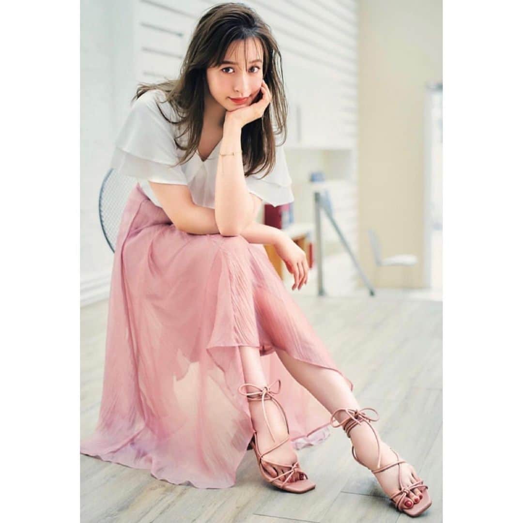 のインスタグラム：「@steady_tkj magazine July issue💗🧜🏻‍♀️👗」
