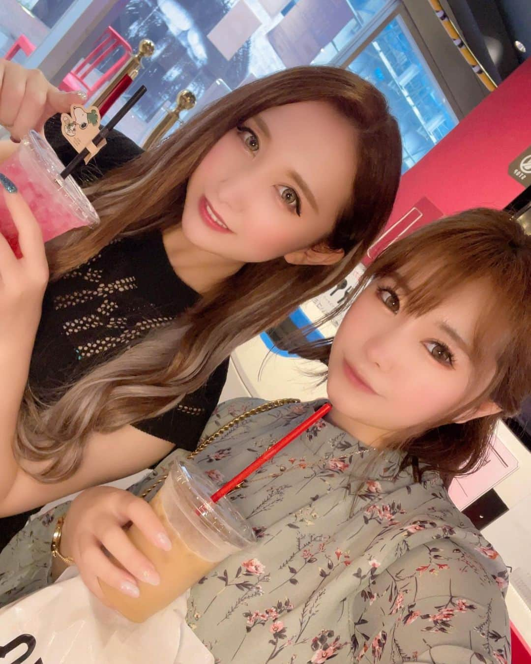 愛原れののインスタグラム：「脱出ゲーム×セーラームーン🌙*ﾟ れな氏(@rena_oomori)と行ってきた👯‍♀️💋 セーラームーン大好きマンのうちらは大興奮でしたっっ！！💖 ＊ ＊ ＊ #新宿 #歌舞伎町 #東京ミステリーサーカス #美少女戦士セーラームーンeternal #闇夜のウエディングパーティーからの脱出  #リアル脱出ゲーム」