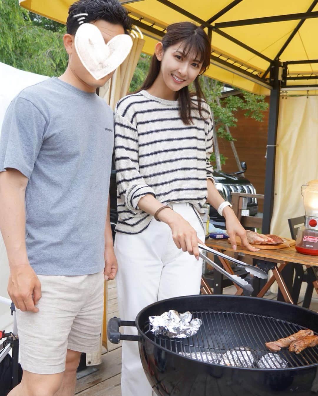 井上麻衣さんのインスタグラム写真 - (井上麻衣Instagram)「グランピングでのディナーはもちろんBBQ🍖  野菜マルシェで新鮮なお野菜を取ってくるところから始まります❤️ 作りたいメニューに合わせて選べるし 自分で取ってきたお野菜は 野菜苦手な子供たちも しっかりとお食べてくれるので嬉しい🙌  調理や段取りがわからない人は フロントで受け取る冊子に 詳しく書いてくれてるから安心☺️  それ見ながら初めてトルティーヤを作ったよ💕💕 すっごくおいしかった✨  他にはジャーマンポテトや丸ごと玉ねぎホイル焼き、焼き芋も🍠  玉ねぎは甘くてデザートみたいでした❤️  グランピングで嬉しいところは、洗い物しなくていいところ。 これは主婦としてかなり助かります😭  使った食器類は洗わずそのままお返しするので 後片付けが本当に楽でした♪♪  . . . . . #grax#granping#camping#kyoto #グラックス#grax京都#grax京都るり渓  #京都#るり渓#京都グランピング#グランピング #キャンプ#家族の日#子供のいる暮らし  #アウトドア#BBQ#BBQフード」7月4日 19時12分 - mai_inoue