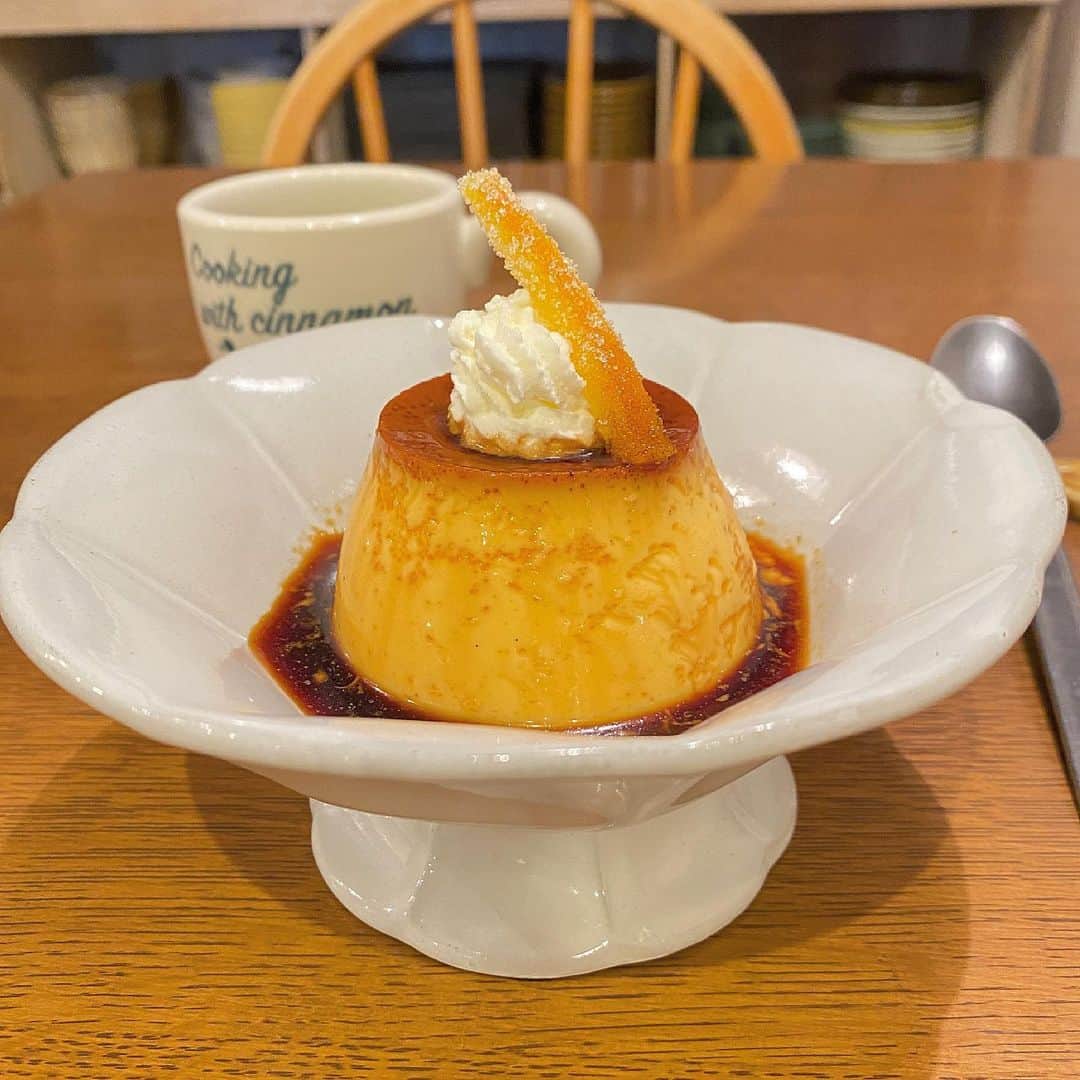 篠崎彩奈さんのインスタグラム写真 - (篠崎彩奈Instagram)「プリン🍮🤍 #cafe #cafe巡り」7月4日 19時51分 - ayana.s_official