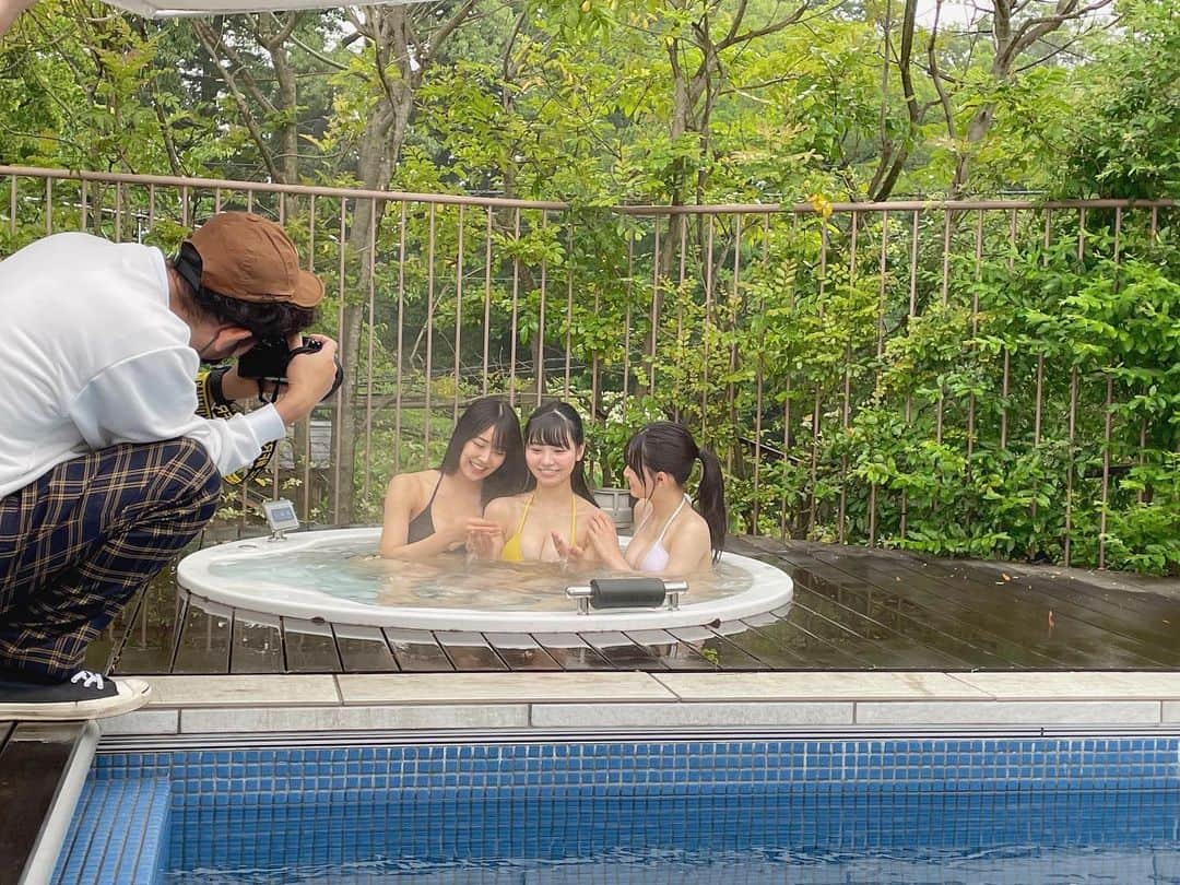 本郷柚巴のインスタグラム：「🛁🛁🛁  #BUBKA さん #オフショット #白間美瑠 さん #上西怜 ちゃん」