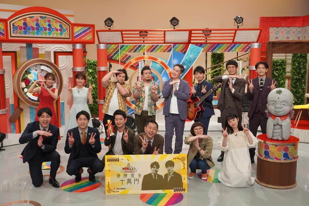 田中千尋のインスタグラム：「ㅤㅤㅤㅤㅤㅤㅤㅤㅤㅤㅤㅤㅤ  山梨放送開局特番「ててて！TV やまなしお笑いグランプリ2021」ありがとうございました🙇‍♀️  昨年優勝したダイタクさんが選出した豪華なメンバーが登場！！🏆 笑いっぱなしの1時間でした😌✨  #ダイタク #ダンビラムーチョ #大自然 #アイロンヘッド #コマンダンテ #スパイク #山梨放送 #てててtv #やまなし調べラーズてててtv #山梨 #甲府」