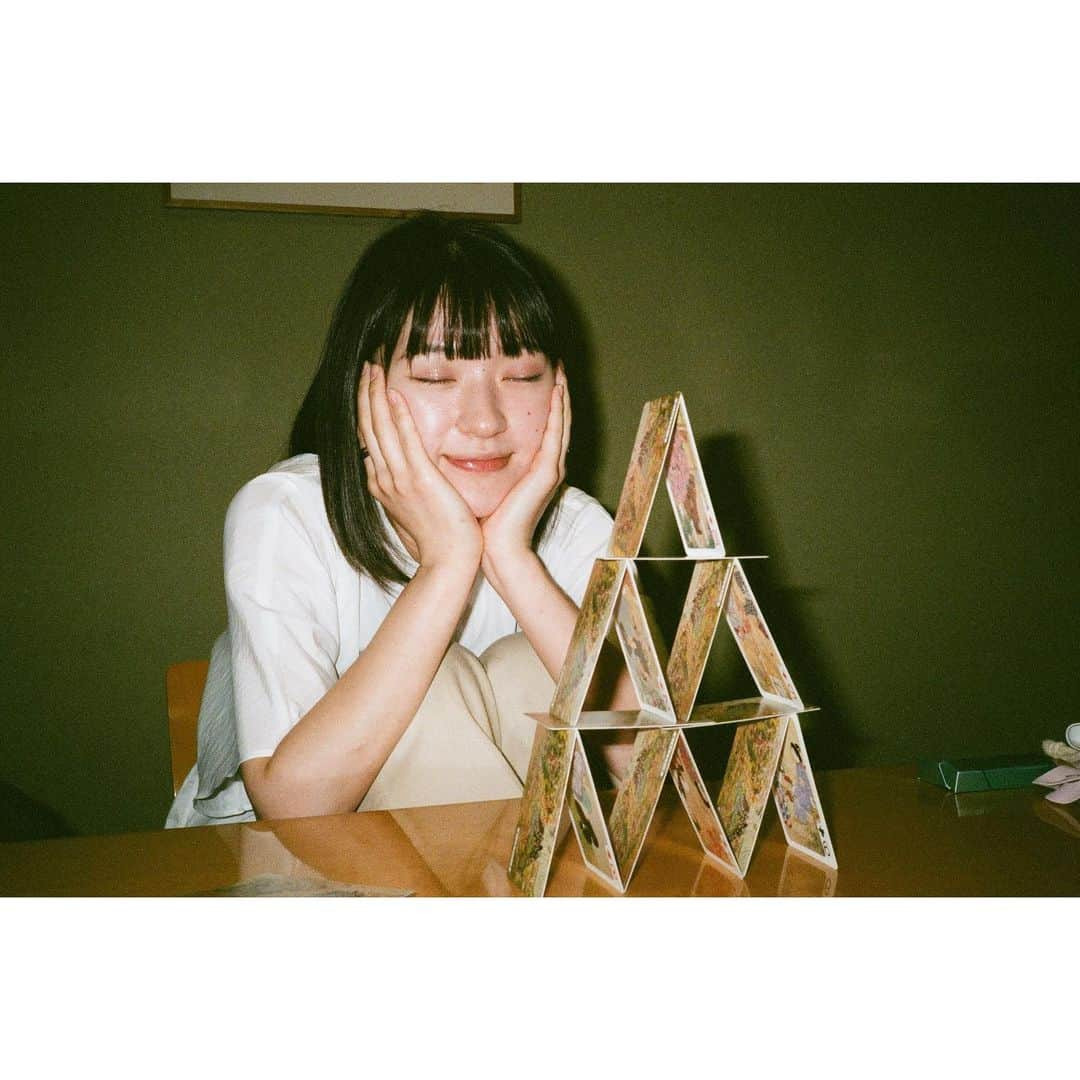 兎丸愛美さんのインスタグラム写真 - (兎丸愛美Instagram)「学校の先生やってる友達に、最近UNOとか大富豪の実況みてるって話したら笑われた上に「毎日生徒とやってる」といわれてくやしかったのでだれかオンラインUNOと大富豪やろうね おやすみなさい」7月4日 22時59分 - usamaru_manami