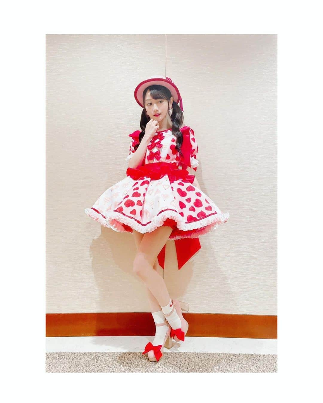 小倉唯さんのインスタグラム写真 - (小倉唯Instagram)「❤️がたくさん〜🥰 着ているだけで幸せな気持ちになれる、 愛情たっぷりの衣装でした☺️♪  他の衣装の感想も聞かせて〜( ´ ▽ ` )✨  #小倉唯  #LIVE2021 #ReLOVEcall #パシフィコ横浜 #❤️ #🥰」7月4日 23時38分 - yui_ogura_official