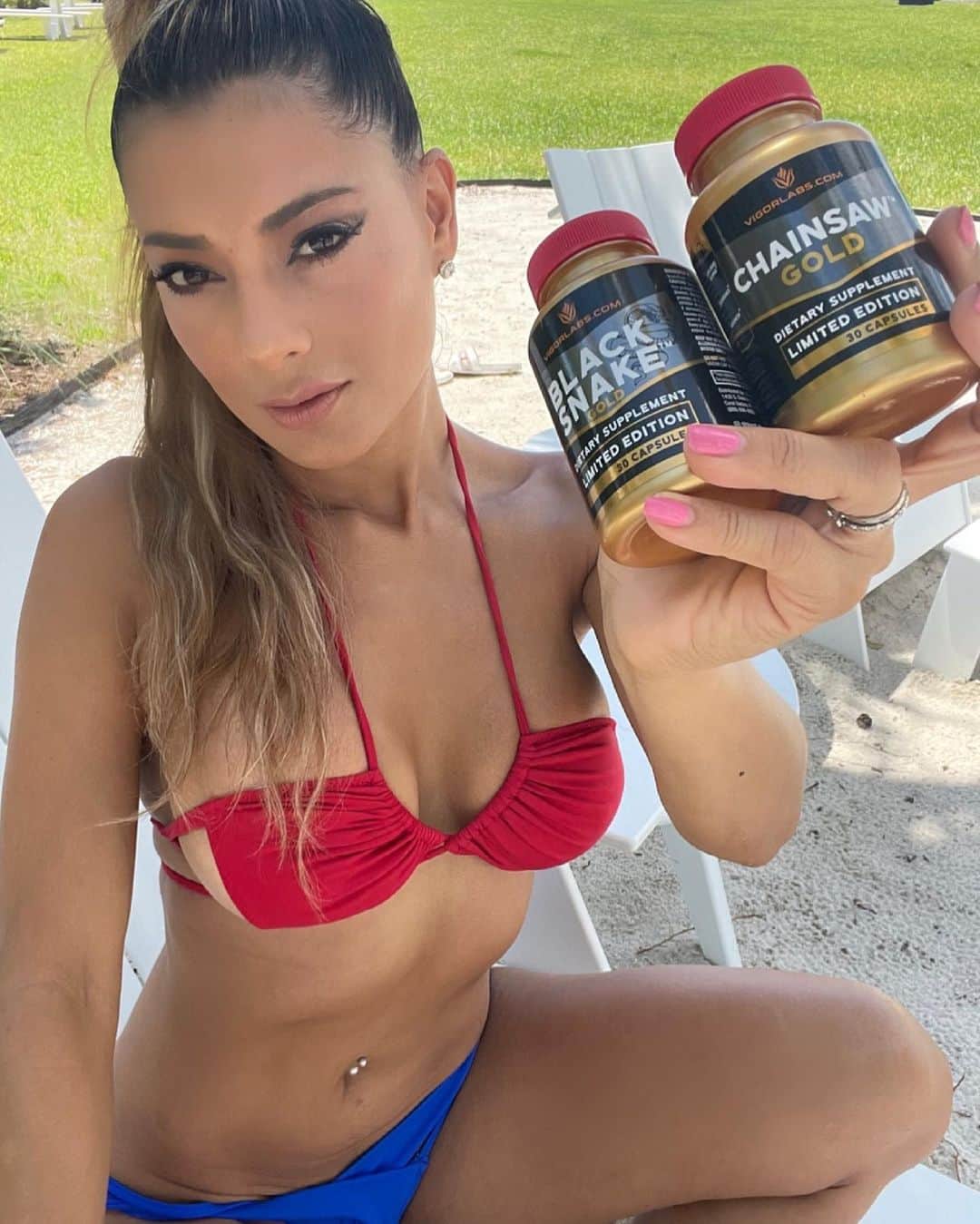 Vivi Castrillonさんのインスタグラム写真 - (Vivi CastrillonInstagram)「Bring on the fireworks 💥: This deal from @vigorlabs will have you ready to perform at B I G G E R  and  B E T T E R levels!  Use my code JUL40 to get 40% OFF : : @vigorlabs #happy4thofjuly #4ofjuly🇺🇸」7月4日 23時34分 - vvcastrillon