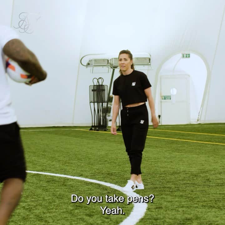 ファラ・ウィリアムズのインスタグラム：「Big thank you to @siksilk for inviting me onto their new series 'Football Truth or Dare' with @realakinfenwa.  Check out the FULL EPISODE on SikSilk's YouTube channel #ad」