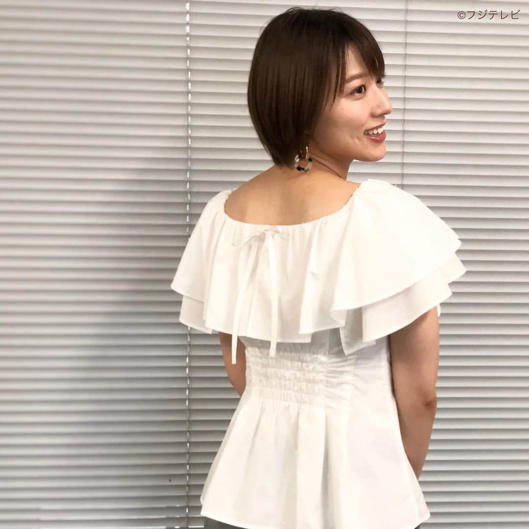 フジテレビ「めざましテレビ」さんのインスタグラム写真 - (フジテレビ「めざましテレビ」Instagram)「7月5日(月)  ファッション雑誌CanCamとコラボした お天気コーナー「きょう何着て行く？」 阿部華也子の毎日のコーデを紹介♪  【きょうのコーデ】 ブラウス→#AndCouture ８６９０円 パンツ→#ViS ３１９０円（Web限定） 靴→#銀座かねまつ ２万６８００円 ピアス→#バナナリパブリック ５４９０円  【コーデのポイント】 デコルテのボリュームフリルが目を引くブラウスで 華やかさたっぷりに💐 背中には華奢なリボンがついていて 後ろ姿まで素敵に見せてくれます💁🏻‍♀️✨ ブラウスの存在感を引き立てるため ボトムは細身シルエットが好バランス💃 カラーパンツならHAPPYムードも高まります🙌💕  #めざましテレビ #きょう何着て行く？ #阿部華也子 #今日のコーデ#コーデ#CanCam #今日のファッション#ootd #きょう何着て行く？は月〜金朝6時22分ごろ放送📺 #スタイリストたなべさおり」7月5日 16時04分 - mezamashi.tv