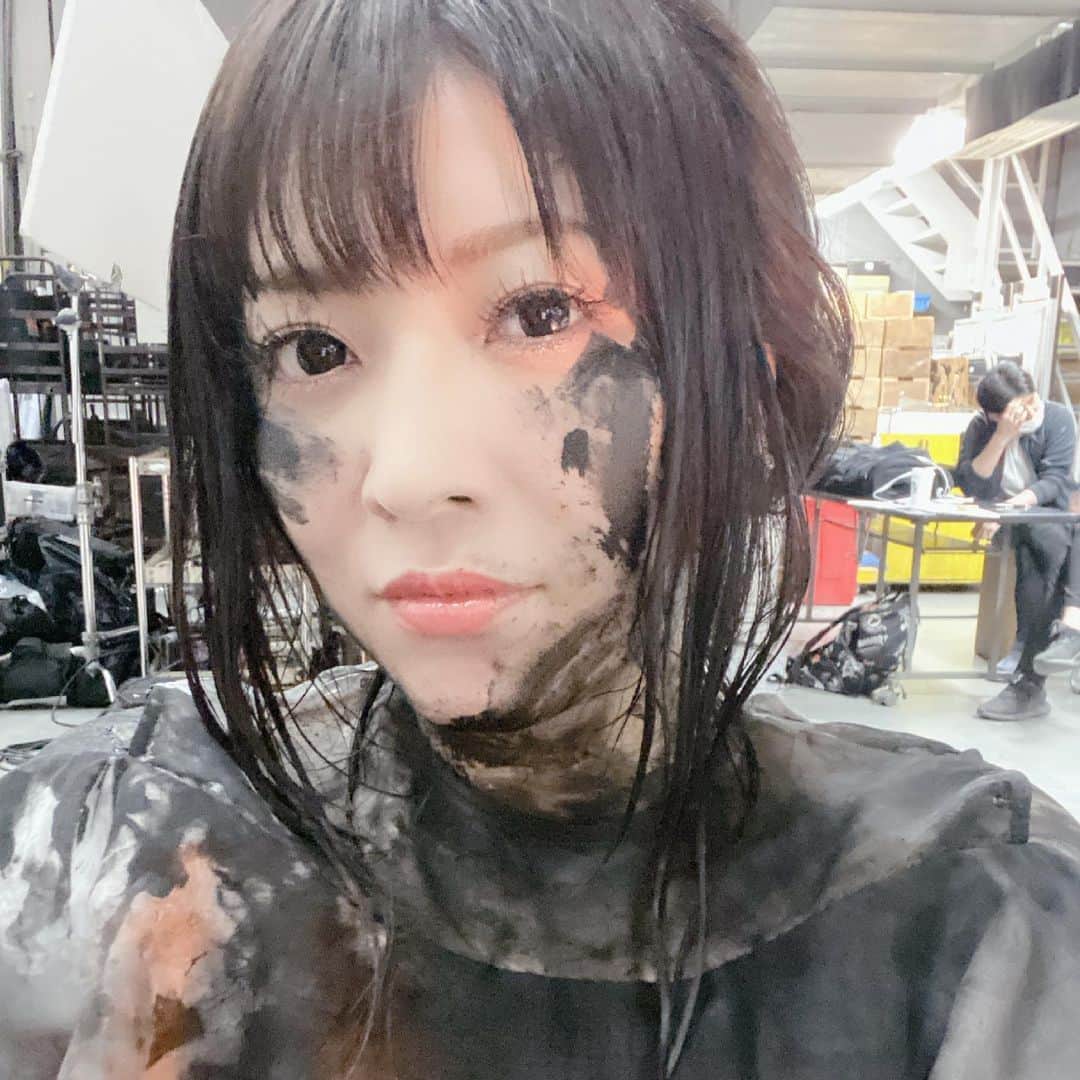 鈴華ゆう子のインスタグラム：「ダークに染まったあと。  #カンパニュラ  #鈴華ゆう子  #yukosuzuhana  #Campanula」