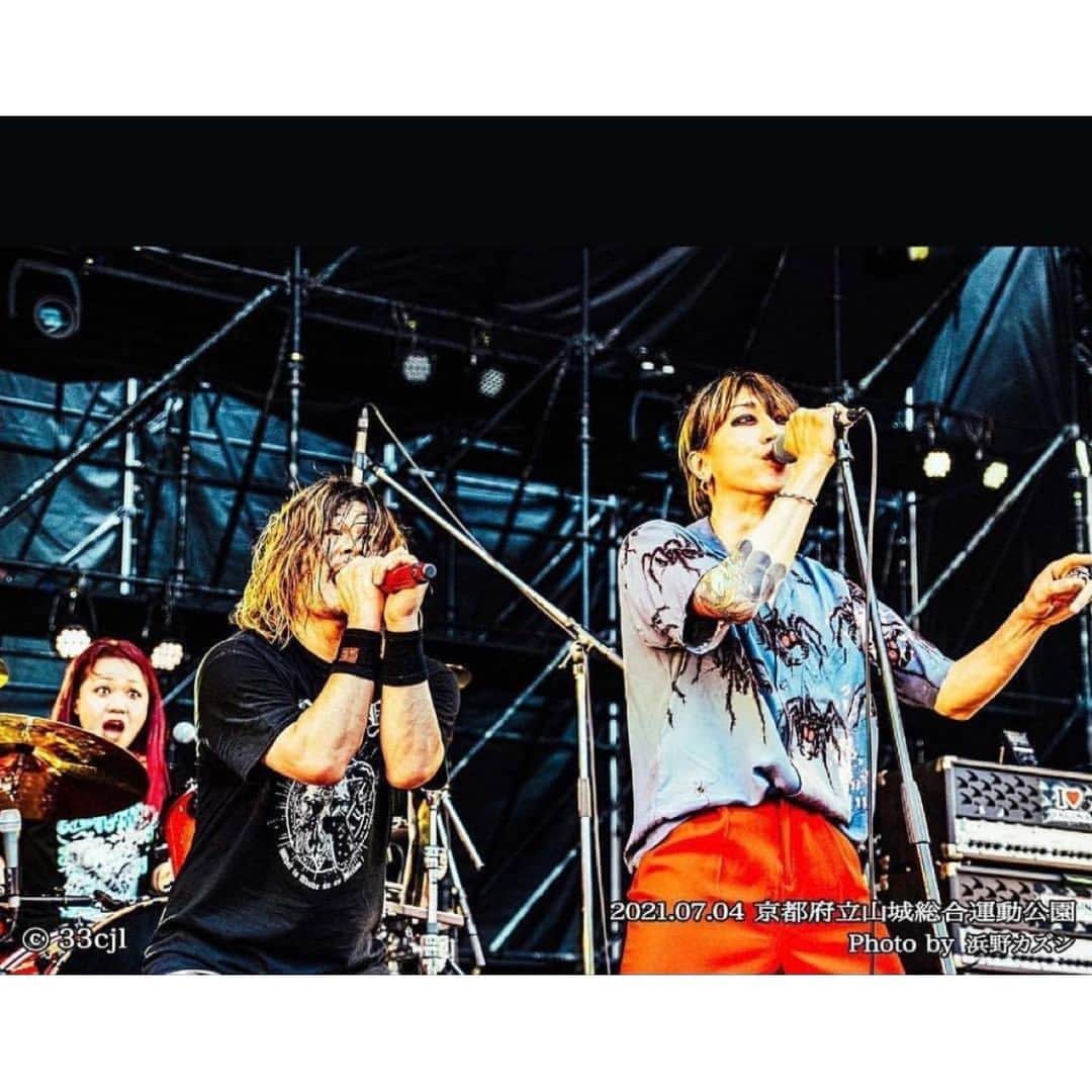 のインスタグラム：「マキシマム ザ ホルモンの"祟り君"という曲で、ボーカルとらせて頂きました。 光栄でした。  マキシマム ザ ホルモンofficialより拝借。  #マキシマムザホルモン #京都大作戦 #superbeaver」