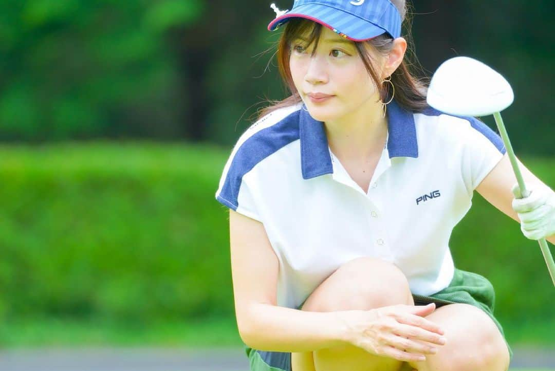 古田ちさこさんのインスタグラム写真 - (古田ちさこInstagram)「⛳️💚 8コマのドライバー表情ショット🏌️‍♀️  スワイプでコマ送りしてみてね◁◁  おそらく…良いショットだったはず😉  📸… @yoppa408  よっぱ殿、ありがとうー❕  📍#サミットゴルフクラブ   #ゴルフ#ゴルフ場#ゴルフラウンド#ゴルフウェア#ゴルフコーデ#ゴルフ女子#ゴルフ女子コーデ#カープ女子 #ping#pinggolf#pinggolfjapan#ピン#ピンゴルフ#ピンゴルフジャパン#golfgirl#ゴルフスタグラム#茨城ゴルフ #ahkah#アーカー#フープピアス#ゴルフ女子⛳️」7月5日 18時35分 - chisakofuruta