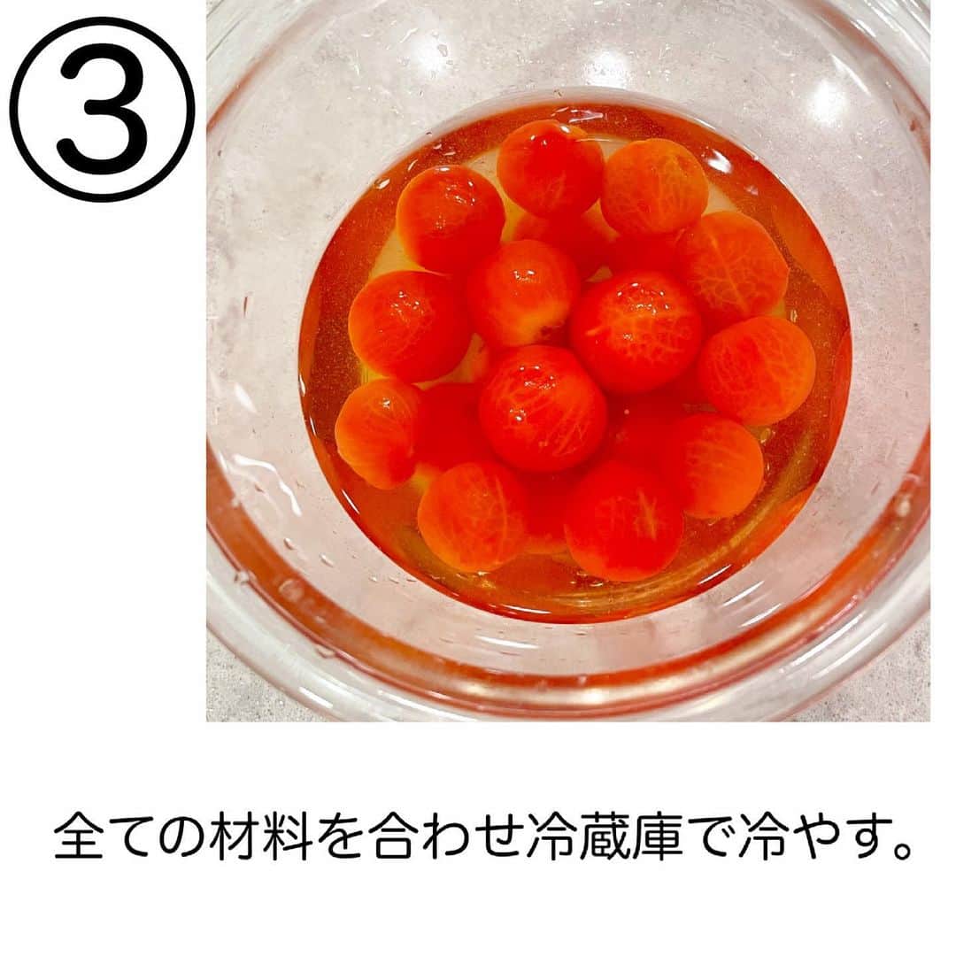 伊賀るり子さんのインスタグラム写真 - (伊賀るり子Instagram)「プチトマトのおひたし✨ 口当たりの良い湯むきプチトマトは白だしで簡単おひたしに！  面倒に思われがちなトマトの湯むきですが、爪楊枝で一手間加えると気持ちよく剥けます🍅  キンキンに冷やしたプチトマトのおひたしはスッキリとした味わい。ジメジメした梅雨の時期にぴったりです❣️  詳しいRecipeはスワイプしてみてね✿  @ruriscooking  料理研究家の簡単おうちごはん♡  ダイエットレシピは #ひきしめ飯  #プチトマト #トマトレシピ #トマト料理 #トマト #おひたし #白だしレシピ #白だし #鰹節 #常備菜レシピ #常備菜 #副菜レシピ #簡単レシピ #時短レシピ #節約レシピ」7月5日 21時36分 - ruriscooking
