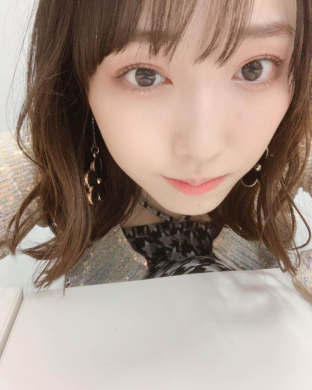 譜久村聖さんのインスタグラム写真 - (譜久村聖Instagram)「久しぶりにこの衣装着ました♡  何の衣装かわかるかな?! このツアーDVD好きで よく観ます(*´-`*)  お家でDVD観るの楽しいよね  #morningmusume21 #モーニング娘21 #譜久村聖 #衣装 #メイク濃いめ #おめめぎゅいん #KOKOROKARADA #ツアー」7月5日 22時00分 - mizuki_fukumura.official