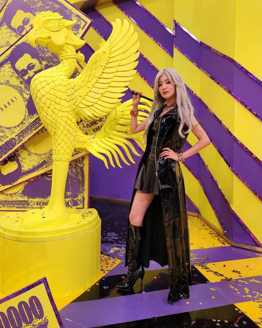 のインスタグラム：「今日22時からは! TBS『賞金奪い合いネタバトル ソウドリ〜SOUDORI〜』の「1時間スペシャル」です🦚🌟 ゲストMCということでくりぃむしちゅーの有田さんと一緒にやらせてもらったんですが、ほんと迷走しました。笑 放送されるの恐い。笑 有田さんでよかったーー😂って何度も思いました😢❣️ 芸人さんたちはほんと素晴らしかったです、みなさんめちゃくちゃ面白くて感動しました!!!! たくさん失礼なこと言った気がする。。 ほんとすみません😂 ナツナアマゾネスなんで!!!😭 ぜひ見てください😚 #ソウドリ  #ナツナアマゾネス」
