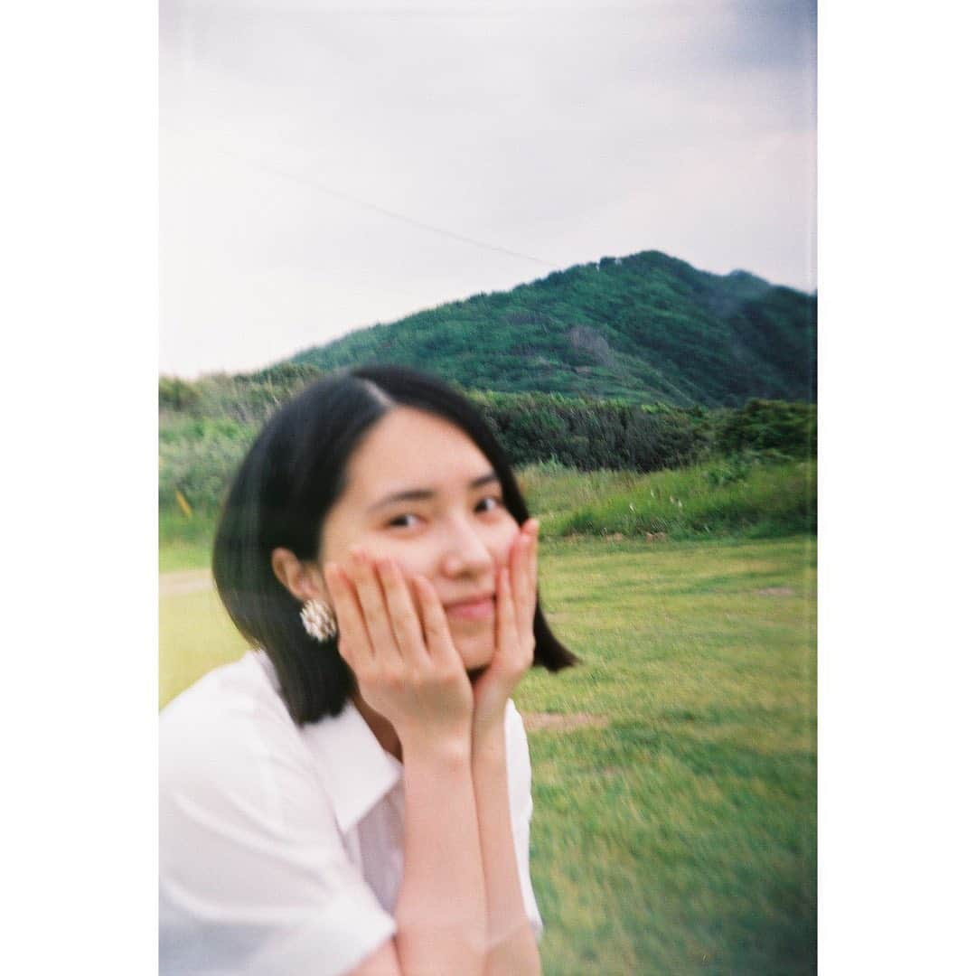 大原梓さんのインスタグラム写真 - (大原梓Instagram)「YouTube企画で撮った写真たち。 簡単な二眼レフカメラで撮ったけど、全部めちゃくちゃ良い感じ☺︎ 動画も見てねん︎︎︎︎✌︎ #二眼レフカメラ #東京 #糸島」6月12日 18時08分 - ohara_azusa