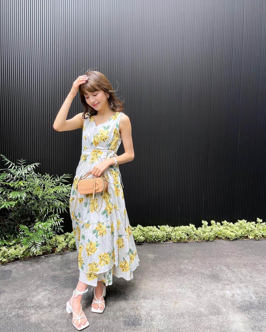 のインスタグラム：「久々に柄ワンピース♡ ここ最近ずーっと無地だったけど たまには柄物着たいなあ」