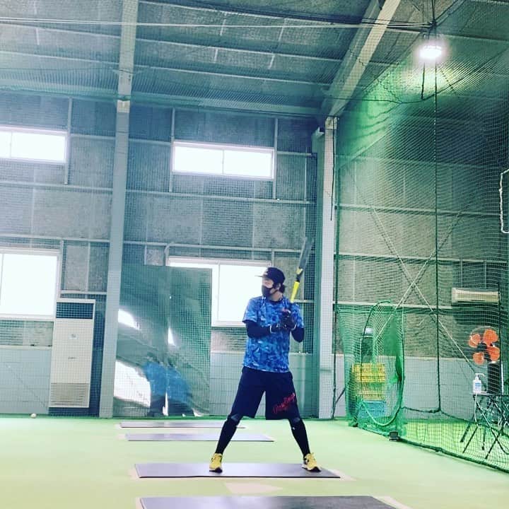 野澤佑斗のインスタグラム：「皆さん！お疲れ様でやんす🤪 バリシュールな打撃練習！ バッティング難しすぎる。 アドバイスくださーい⚾️ #ボクノザワ#打撃練習#アドバイスお願いします」