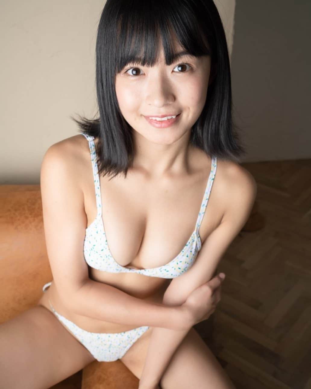 百川晴香さんのインスタグラム写真 - (百川晴香Instagram)「インスタグラビアvol.337👙今日もお疲れ様でちゅ🙋‍♀️💕 #japanesegirl #cute #followｍe」6月12日 20時45分 - momokawaharuka