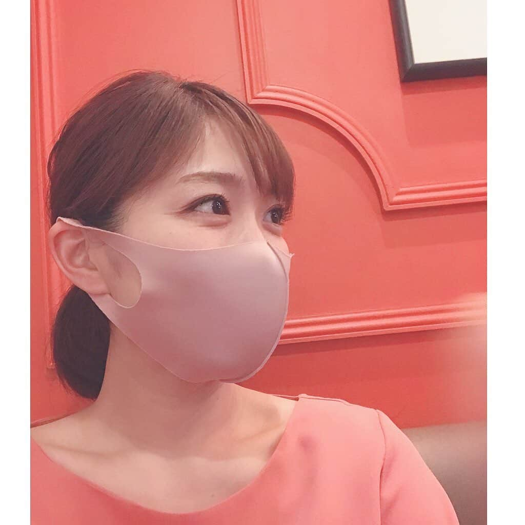 豊崎なつきさんのインスタグラム写真 - (豊崎なつきInstagram)「* 久しぶりにゆっくり過ごした土曜日  休む時は、しっかり休む！ 久々にカフェでカフェラテ飲んだ！ いつぶりだろう🥺 こんな何気ない時間が物凄く有難く感じる✨  ただ、休んだら 家の中がジャングルに🌀 でもイライラしない！  そう心に決めた日。  #オレンジピンク  #豊﨑なつき #豊﨑アナウンサー #長崎 #アナウンサー #nagasaki  #アナウンサーの日常 #オレンジピンクブラウス」6月12日 21時14分 - natsuki_toyosaki