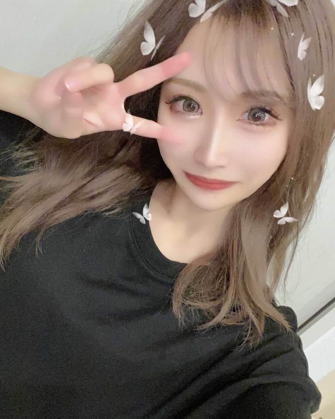 神出鬼没の【キャバ図鑑】のグルメインスタ