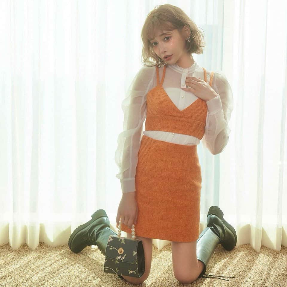 明日花キララのインスタグラム：「ぽかぽか🌞 @peche_magazine」