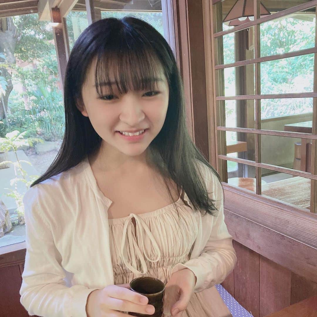 前野えまさんのインスタグラム写真 - (前野えまInstagram)「美味しいお蕎麦と黒蜜寒天🍵 ・ ・ #贅沢な時間 #ランチタイム #甘味処 #家族でご飯 #お蕎麦 #ランチ #黒蜜 #寒天 #甘味 #ほっこり #自然の中で   #lunchtime #soba #lunch #familytime  #followme #tagsforlikes #tflers #tagsforlikesapp #actress #actor #girl #photography #portrait #portraitphotography #daily_phot_jpn #japan_daytime_view」6月13日 12時31分 - maeno_ema