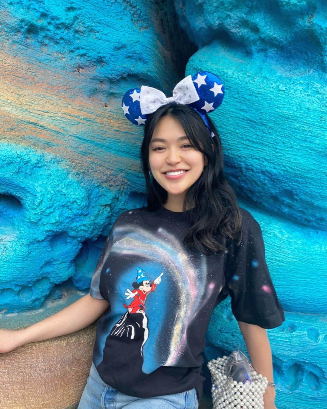 國井美沙妃のインスタグラム：「have a magical day !!! #tds#tokyodisneysea 🌊🐠💦 #tokyo#disney#sea#disneysea#disneyworld ♡ #sunday#holiday#date  #東京ディズニーシー#ディズニーシー #サプライズ#ありがとう#幸せ#久々の投稿 #元気です　✌🏾 無事に試合も終わって久々のお出かけ♡」