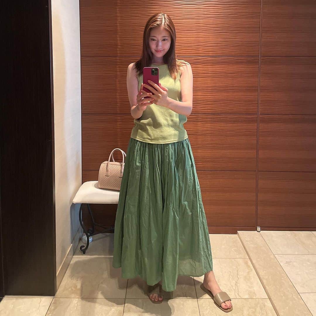 多岐川華子さんのインスタグラム写真 - (多岐川華子Instagram)「やっぱり派手なのかわいい。好き。  #green #みどり」6月13日 11時23分 - hanako__official