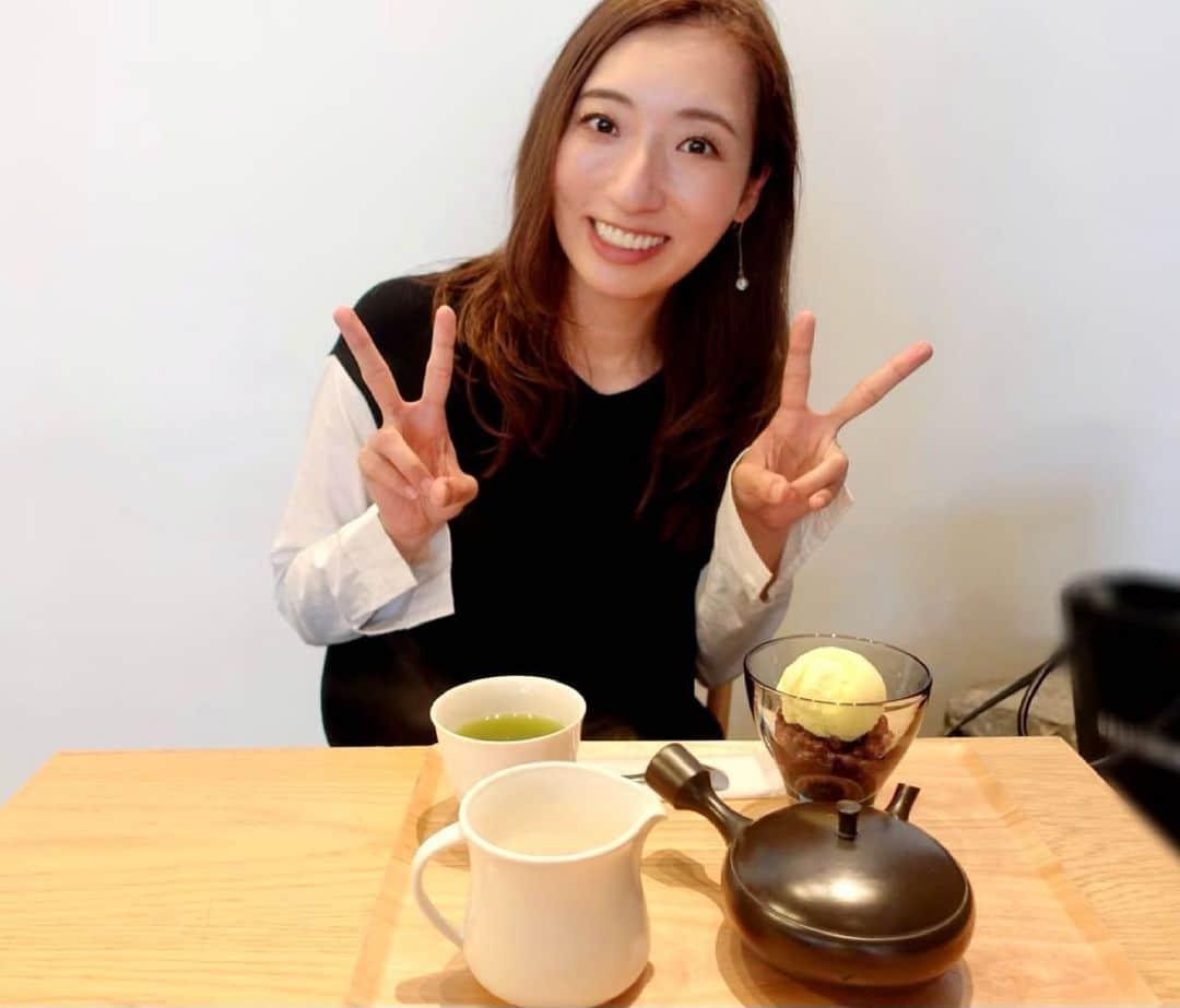 蒼羽りくのインスタグラム：「🍨﻿ ﻿ ﻿ ﻿ お天気の気持ち良い日☀️﻿ 新茶を求めて🍵﻿ いえ、アイスぜんざいも求めて…😋﻿ はい…﻿ 美味しかったです♡﻿ ﻿ ﻿ ﻿ #アイスの美味しい季節#ぜんざい大好き﻿ #新茶をいただき#アイスぜんざいを食べ﻿ #帰宅#幸せの時間でした﻿ #ちょっとの時間だけど#嬉しかったな﻿ #家でも美味しいお茶を飲むのです！﻿」