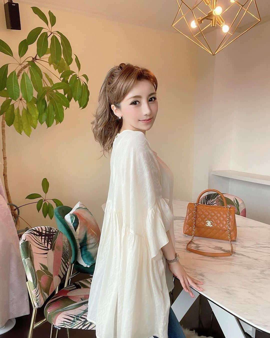 桃華絵里さんのインスタグラム写真 - (桃華絵里Instagram)「Today's look 🦋  #fashion #ootd #mocoas  #chanel #home #hairstyle」6月13日 22時01分 - _momoka828_