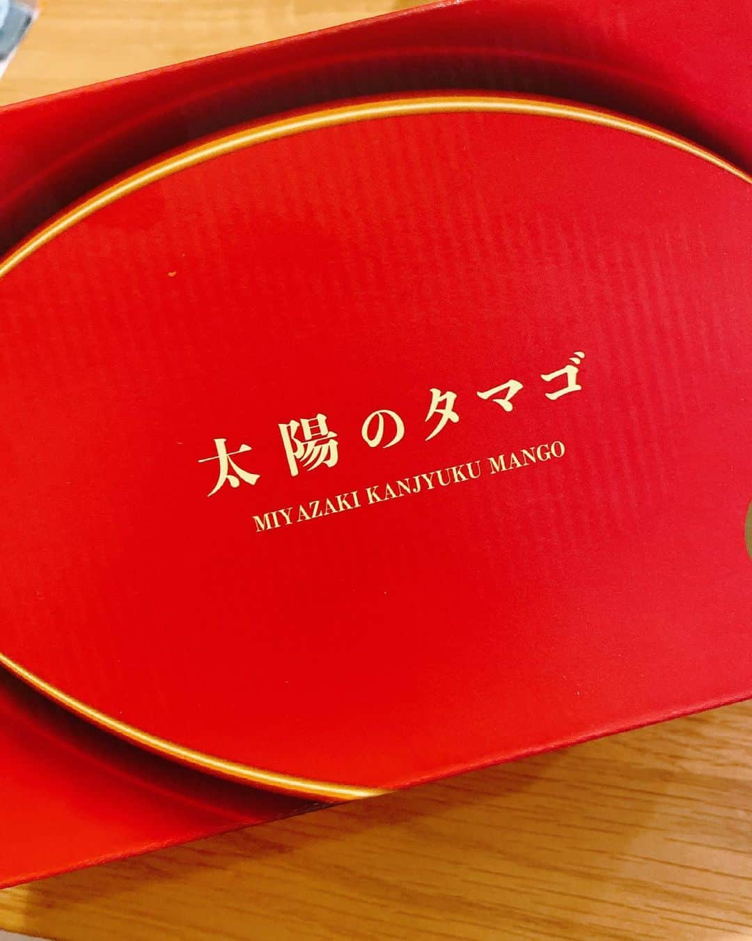 坂口佳穂さんのインスタグラム写真 - (坂口佳穂Instagram)「宮崎の完熟マンゴーが美味しい季節🥭 ありがとうございます😊🧡  #太陽のタマゴ #宮崎完熟マンゴー #マンゴー#夏#果物 #旬のフルーツ #宮崎県#串間市#みやざき」6月13日 14時45分 - s_ka_ho