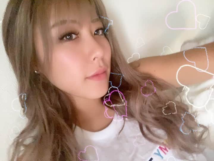 りなのインスタグラム：「今日は化粧しない日🙌  #スッピン#休日」