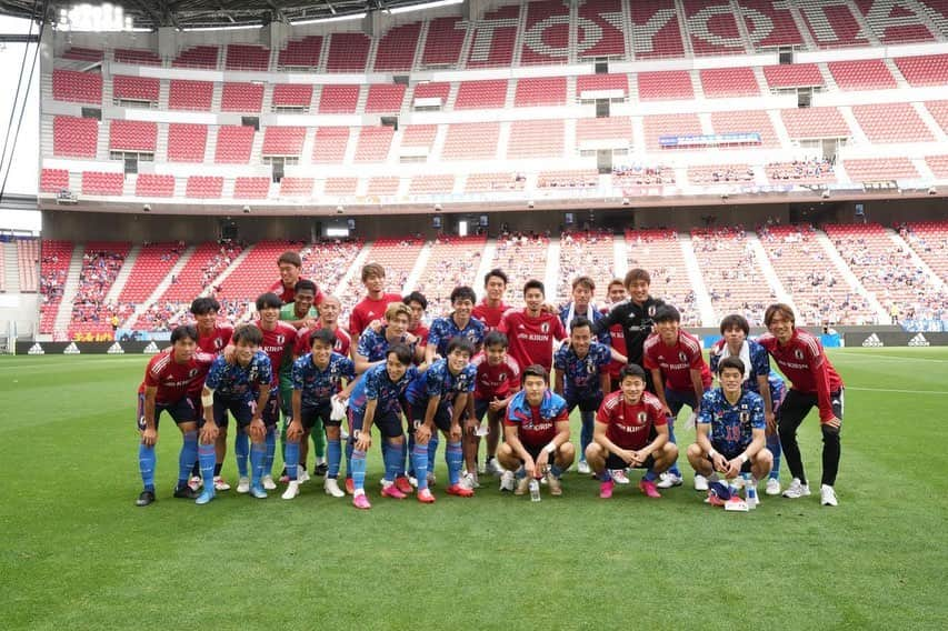 田中碧さんのインスタグラム写真 - (田中碧Instagram)「. 素晴らしい勝利🎉  ここから👊  @japanfootballassociation」6月13日 18時31分 - tnk_0910