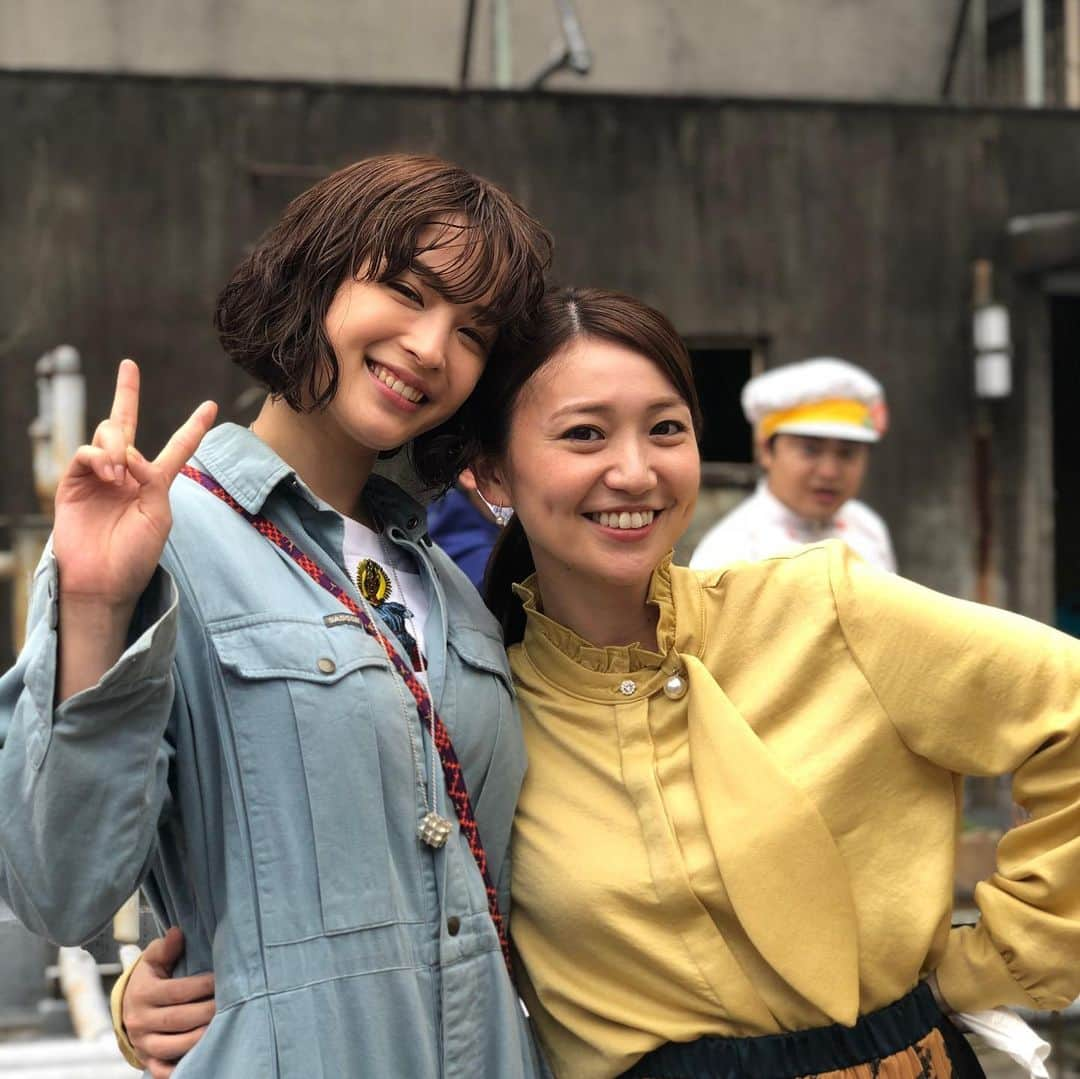 ネメシスさんのインスタグラム写真 - (ネメシスInstagram)「すずちゃんもアップしてくれた  アンナ&黄以子のオフショット📸 これまたアザーカットです😍 #リュウくんがっつりカメラ目線🤣  何気に一緒のシーンが多いお二人👭 二人でキャッキャしてるだけで尊い😭🙏✨✨  依頼人と探偵という関係から 仲間になりましたね☺️  チームネメシス みんなが素敵な関係になってくれていて 公式、感無量です😭 #今日ずっと泣いてるやん #最終回見る前に涙枯れる  もうすぐで最終回なんて 気持ちの整理ついてません😫  #ネメシス #広瀬すず #櫻井翔 #江口洋介 #勝地涼 #中村蒼 #富田望生 #仲村トオル #真木よう子 #石黒賢 #山崎紘菜 #大島優子 #上田竜也 #橋本環奈 #奥平大兼 #加藤諒 #三島あよな #南野陽子 #入江悠」6月13日 19時14分 - nemesis_ntv_