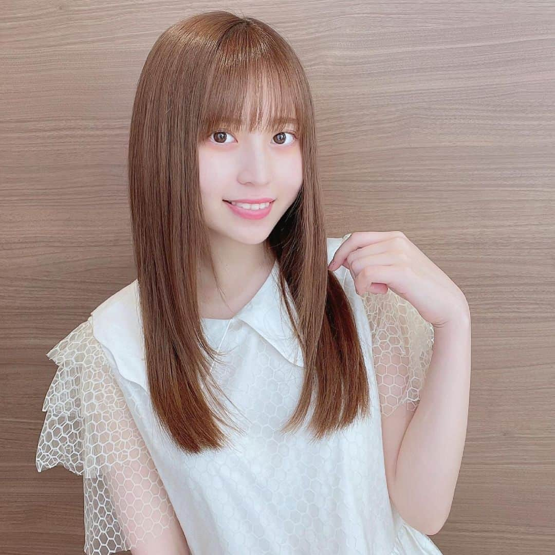 竹内星菜さんのインスタグラム写真 - (竹内星菜Instagram)「撮影とかで髪巻くことが多くて 傷んできてるなぁと思ってRolleNさんで ROLLENオリジナルトリートメントしてきた❤︎ . . 毛先が潤い無くてカスカスなってたのに 生き返った〜!!毛先がイキイキしてる〜! . . 髪のメンテナンス大事やなぁ...☺️ . .  #rollen #美髪トリートメント＃幹細胞美髪トリートメント」6月13日 19時07分 - seina0227