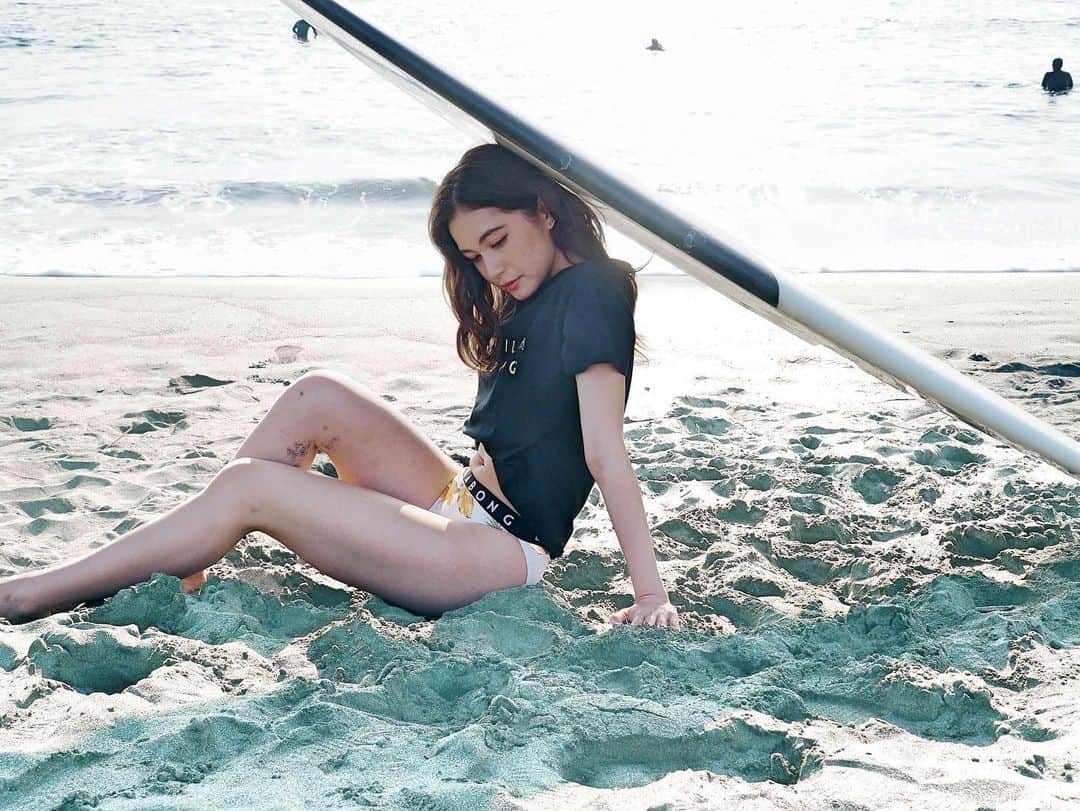 BillabongWomensJapanのインスタグラム：「砂浜で塩風が心地よい休日 @ami__angel」