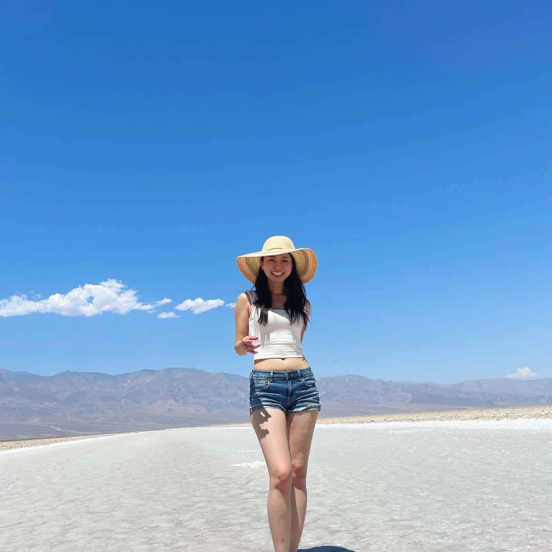 空まどかのインスタグラム：「I highly recommend going there in  winter🥵🤯😪  #deathvalley #deathvalleynationalpark」