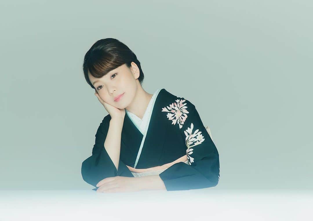 杜このみのインスタグラム：「昨夜は出演させていただいた 『新・BS日本のうた』 が再放送になりました🌟 ご覧頂きました皆さま ありがとうございました❣️☺️  なかなか生歌をお届け出来ないこの時代に、テレビを通して少しでも歌を聴いて頂けるという事がとても有り難かったです…☺️💐」