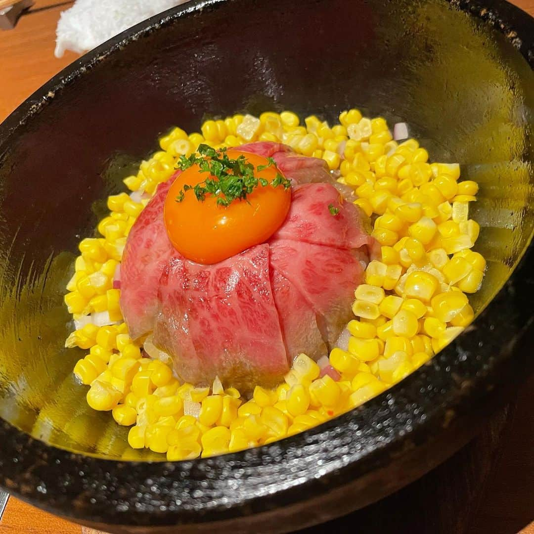 もえのあずきさんのインスタグラム写真 - (もえのあずきInstagram)「お肉おいしかった💓楽しかった☺️  さっちゃんとあいちゃんと焼肉うしごろさん💓💓  前にうしごろ新宿三丁目店に行かせてもらったときのお肉写真も合わせて載せる🥰  #お肉#焼肉#ユッケ#大食い#肉食女子 #うしごろ#もえあず」6月13日 22時57分 - moeazukitty