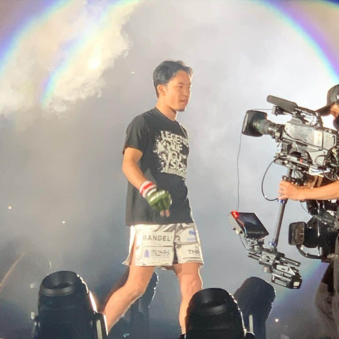 大槻ひびきさんのインスタグラム写真 - (大槻ひびきInstagram)「東京ドームで RIZIN🥳 試合盛り上がったー！！ また次のRIZINも 応援行きたい🥰 #rizin  #格闘技 #東京ドーム #総合格闘技 #キックボクシング」6月14日 1時42分 - yanhibi0221