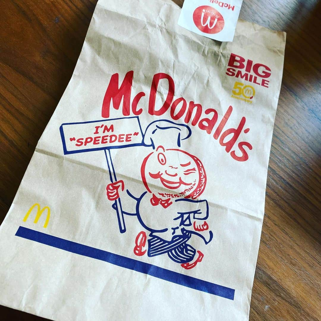 西山茉希さんのインスタグラム写真 - (西山茉希Instagram)「#I'm lovin'it #macdonalds   可愛かったから、 捨てれなかった。  好きをプラスしてみる時間。  #平日よーいどん #ぐんもです #🥤🍔🍟」6月14日 9時16分 - maki.nshiyama50