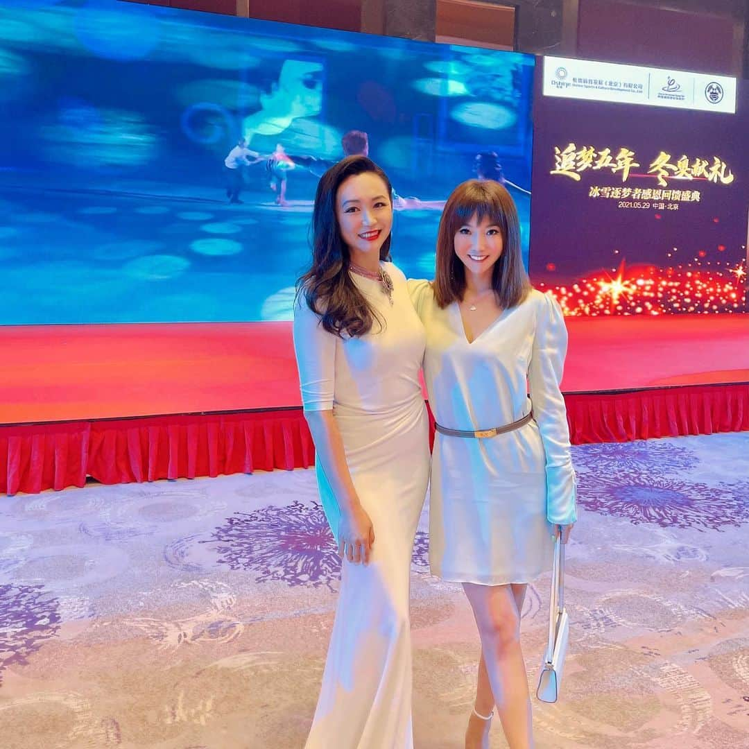 陳露さんのインスタグラム写真 - (陳露Instagram)「Five years anniversary of Chen Lu Skating Center celebration banquet🌹」6月14日 11時41分 - luchen.china