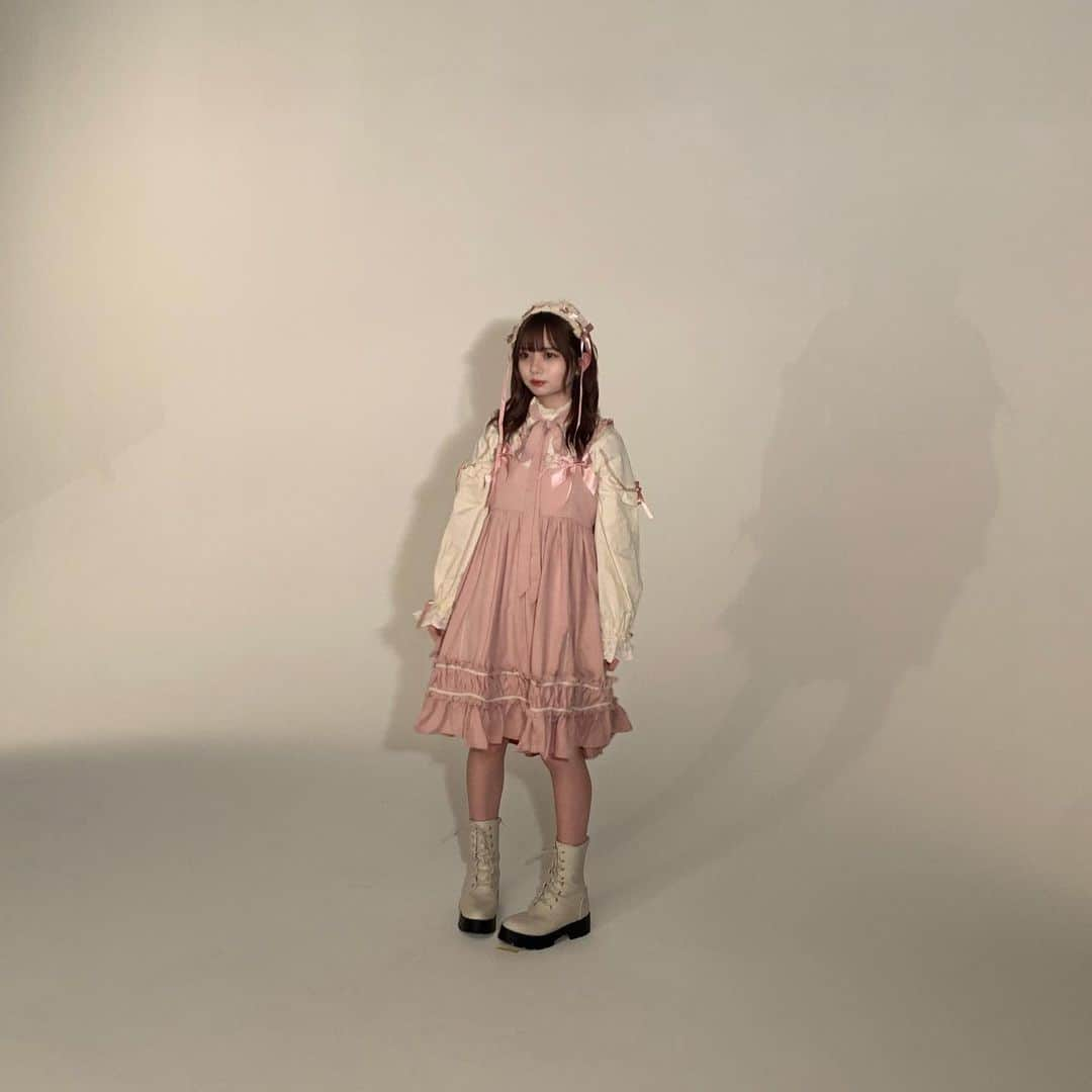 愛瀬ひなさんのインスタグラム写真 - (愛瀬ひなInstagram)「・ 【求】存在価値」6月14日 12時55分 - _hinakanzaki