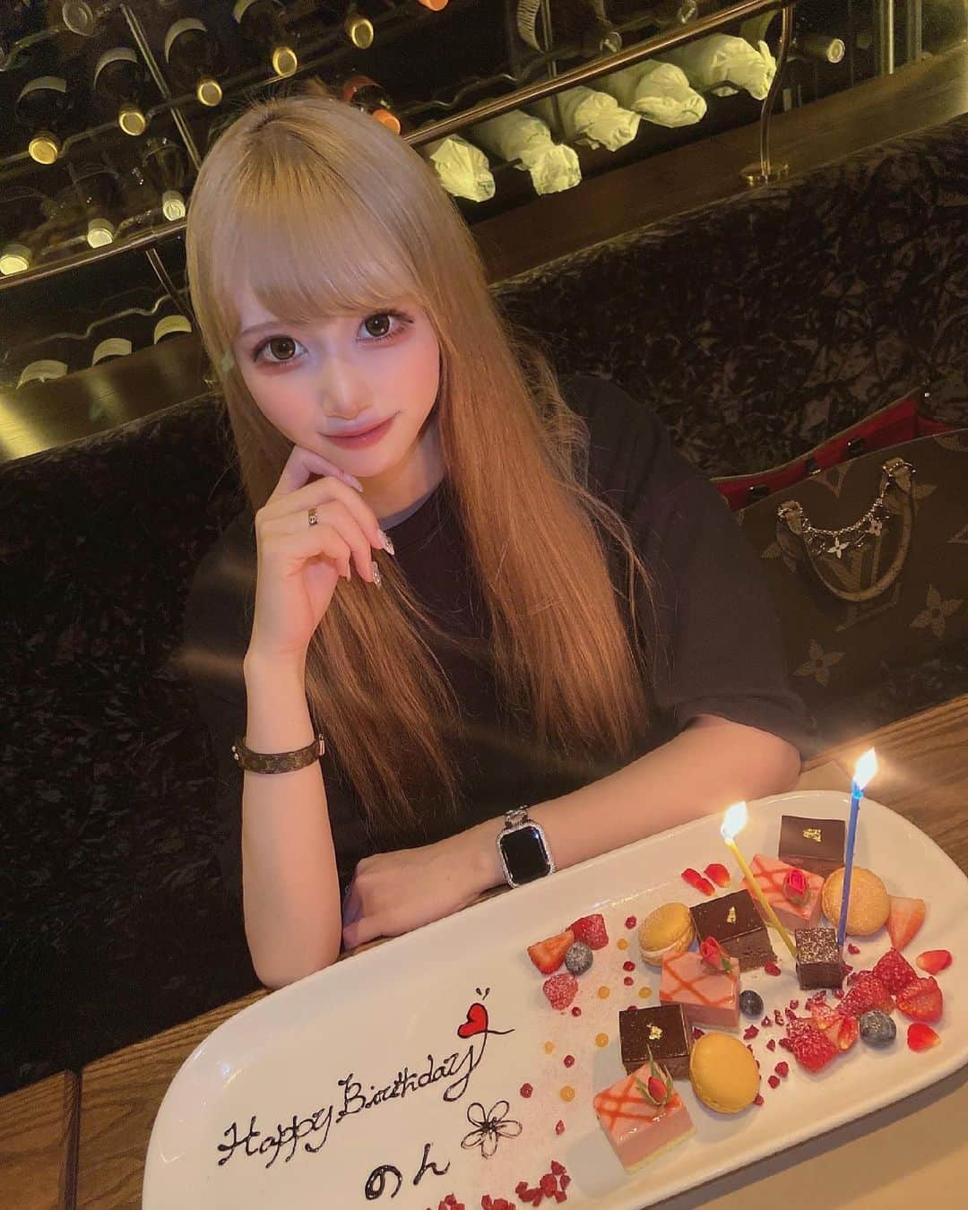 乃音さんのインスタグラム写真 - (乃音Instagram)「. 地元の友達にお誕生日お祝いしてもらた👦🏼💮 幸せいっぱいの1日でした👶🏻💓 久しぶりに会えて嬉しかた😉👏🏻 . #歌舞伎町キャバ嬢  #歌舞伎町キャバクラ #渋谷グルメ #渋谷ご飯 #アジアンクラブ #アジアンクラブのん #キャバ嬢 #誕生日 #誕生日祝い #happybirthday」6月14日 13時39分 - azian_non