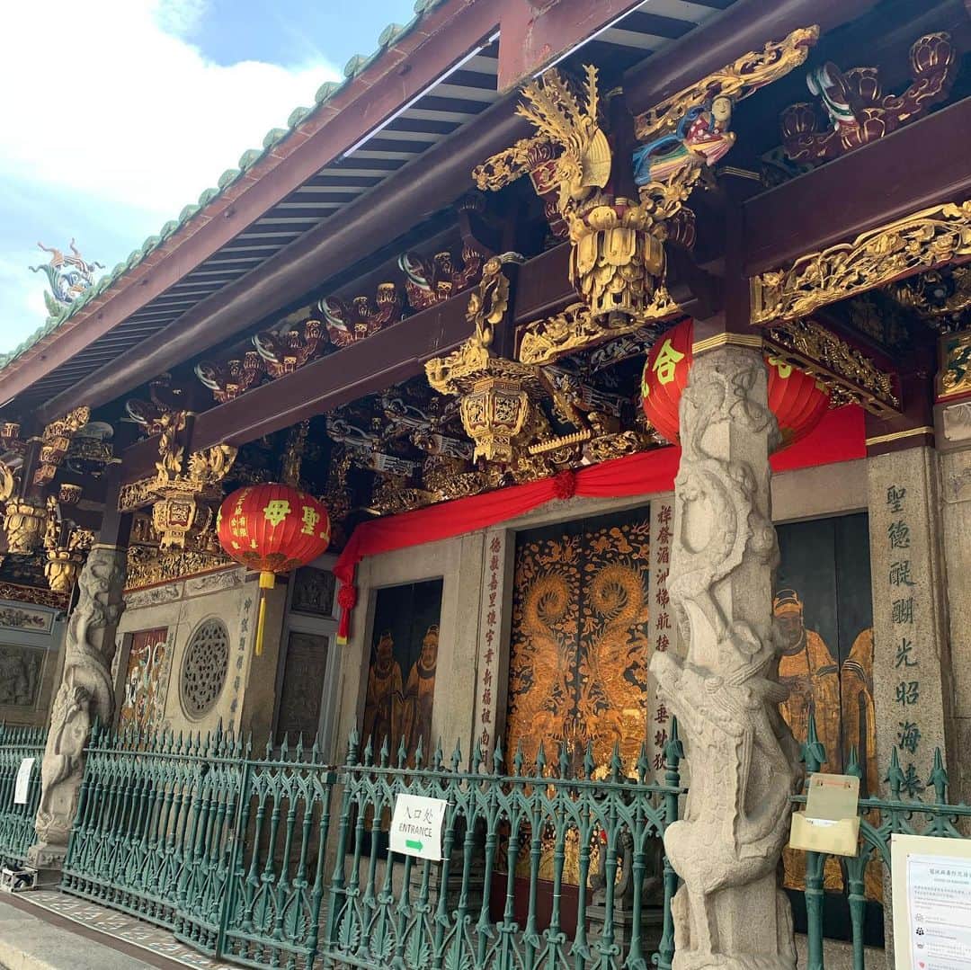 福田萌さんのインスタグラム写真 - (福田萌Instagram)「駅まで歩いていたらこんな寺院がひょっこりはん」6月14日 18時09分 - fukuda.moe
