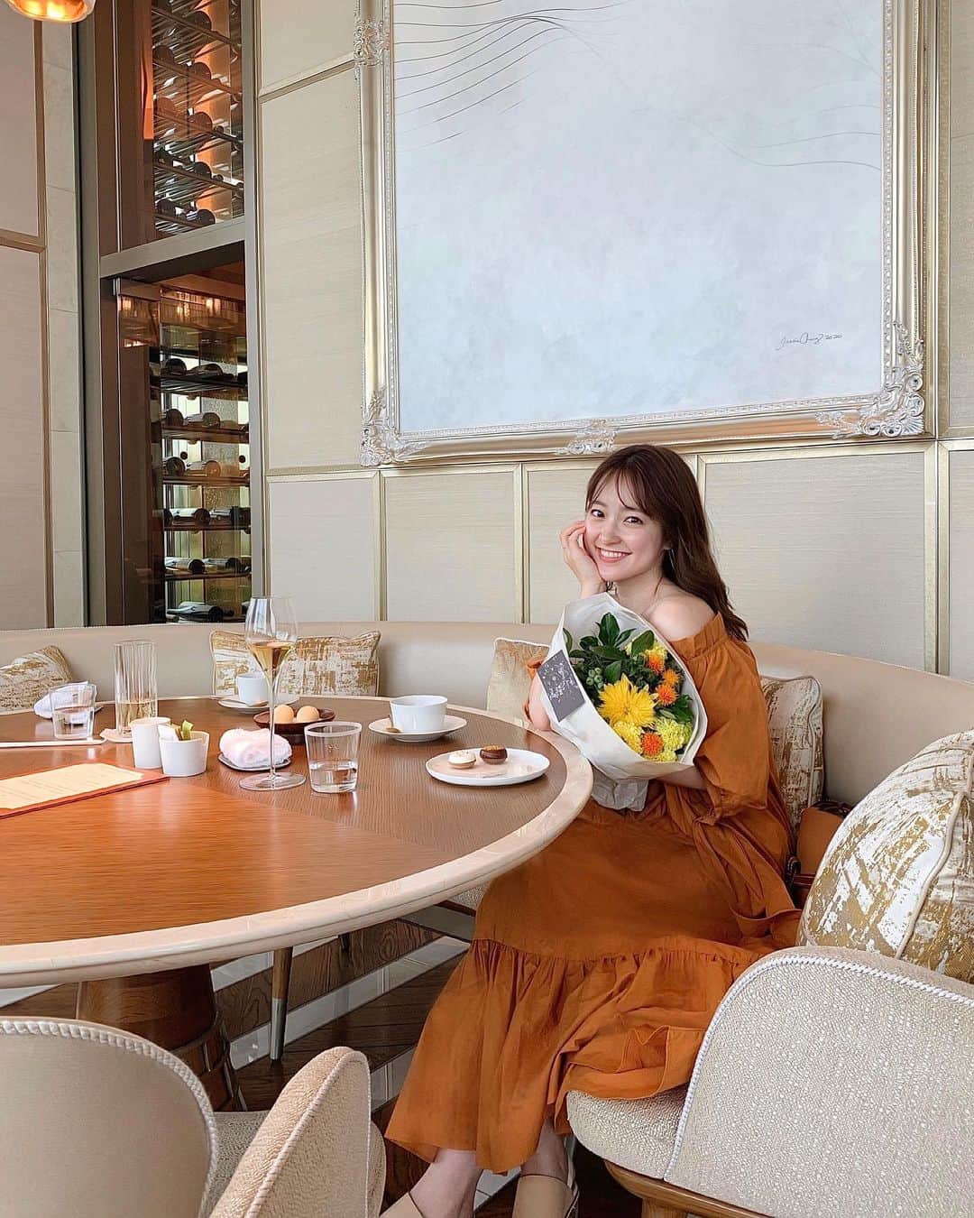 大野愛友佳のインスタグラム：「27歳になりました🙂  前日にestにて..✨ またゆっくり更新します♡  #27thbirthday」