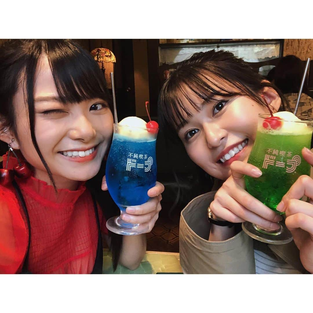 未梨一花さんのインスタグラム写真 - (未梨一花Instagram)「🎁   きーちゃんに 欲しい化粧品を聞かれて マスカラとコンシーラーって言ったら 誕プレのお礼にくれた😂❤️   ありがとう愛してる〜 大事に使うね！     #化粧品 #コスメ #マスカラ #コンシーラー #guerlain #celvoke  #みりさく」6月14日 18時51分 - 1ka__3ri